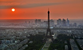 Франция вводит туристические пропуска и квоты