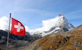Швейцария пересмотрит отношения с Россией