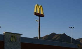 «Макдоналдс» вернётся в Россию под брендом «Mс»