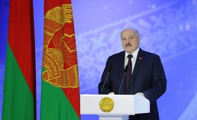 Лукашенко прокомментировал передачу Киеву снарядов с обеднённым ураном