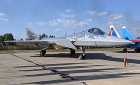 ВКС России получили новую партию истребителей пятого поколения Су-57