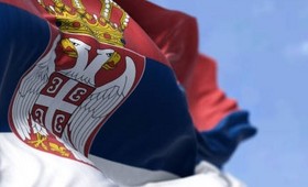 Сербия перебрасывает бронемашины на административную границу с Косово