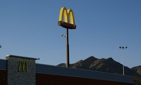 Собянин: рестораны «Макдоналдс» под новым брендом сохранят прежнее меню