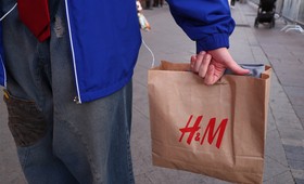 В Екатеринбурге продают пакет H&M за 1 млн рублей