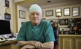 Известного хирурга Лео Бокерию отстранили от заведования хирургическим отделением из-за гибели пациентов