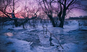 Спасатели обнаружили вмёрзший в лёд Москвы-реки труп женщины