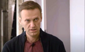 Навальный рассказал, что ему передала перед смертью судья, которая заменила срок с условного на реальный