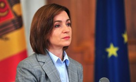 Санду заявила о готовности сдать Украине земли Молдавии