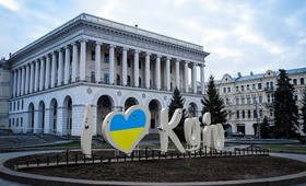 Киев прокомментировал слухи об уголовном деле против главкома ВСУ
