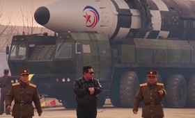 КНДР запустила ракету с первым в своей истории разведывательным спутником