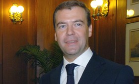 Медведев ждёт прихода к власти нового руководства Украины