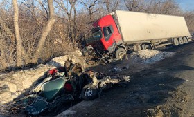 Девушка и четверо школьников погибли в ДТП с грузовиком в Челябинской области