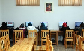 Афганских девочек лишили школьного образования