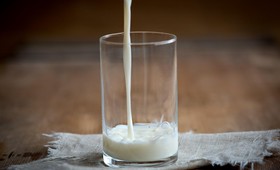 В России может сократиться ассортимент молока и сока