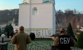 СБУ пришла с обыском в Кирилло-Мефодиевский женский монастырь