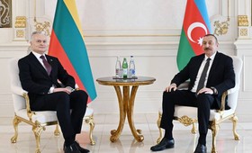 Алиев на встрече с литовским коллегой заявил о готовности подписать мирный договор с Арменией