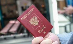 Жительнице Чечни не выдали загранпаспорт из-за отсутствия мужчины