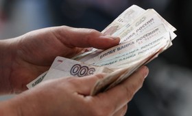 Свердловские приставы взыскали более 1 млн рублей с алиментщицы в Москве