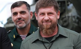 Что на самом деле происходит с Кадыровым? Слухи и факты о «болезни» главы Чечни