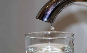 Почти в четыре раз выросла цена на бутилированную воду в Криворожье