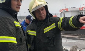 В Таганроге жилой дом загорелся после падения беспилотника
