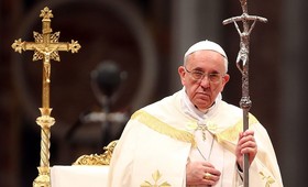 Папе римскому Франциску проведут операцию на кишечнике