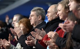 Глава МОК отверг принцип «коллективной вины» в отношении российских атлетов